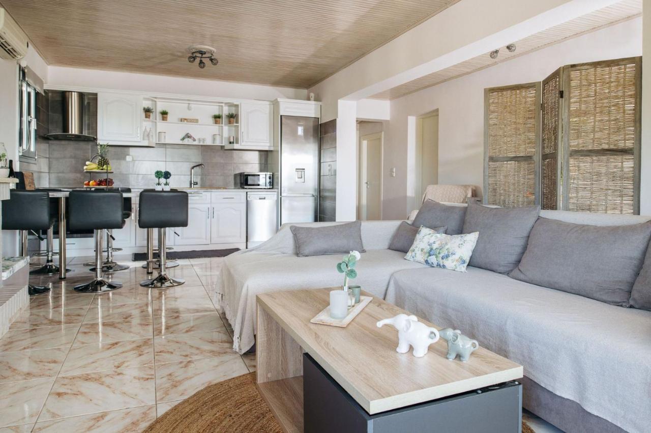 Villa Venia - Cozy Escape With Scenic Sew View, By Zantewize Tragaki Bagian luar foto